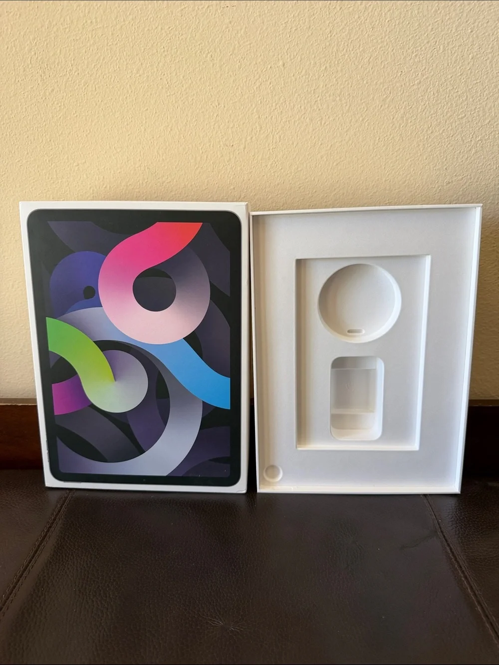 Apple iPad Air Box Only *NO iPad* - 4th Generation Wi-Fi